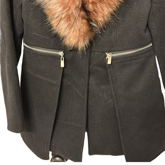 Black short fur-trimmed jacket with side zipper detail. Never worn. - Picture 2 of 7